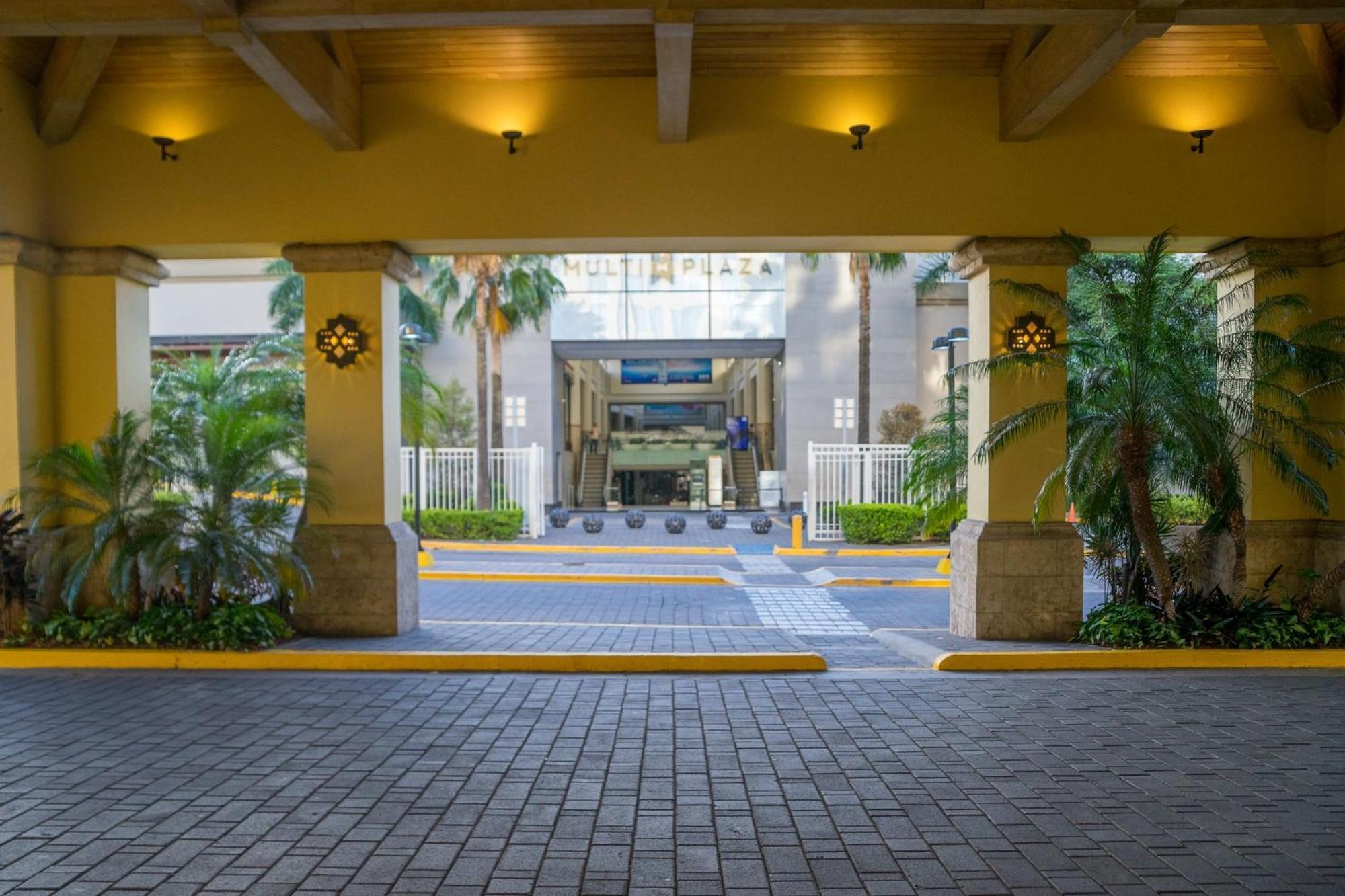 Intercontinental Tegucigalpa At Multiplaza Mall By Ihg Eksteriør bilde